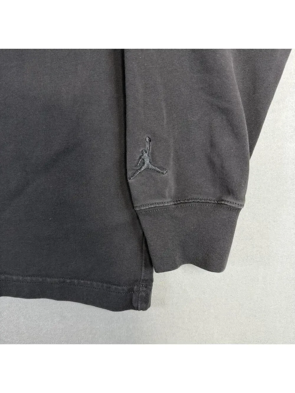 Air Jordan Woodmark Long Sleeve T-Shirt Mens Medium Gray Embroidered Jumpman